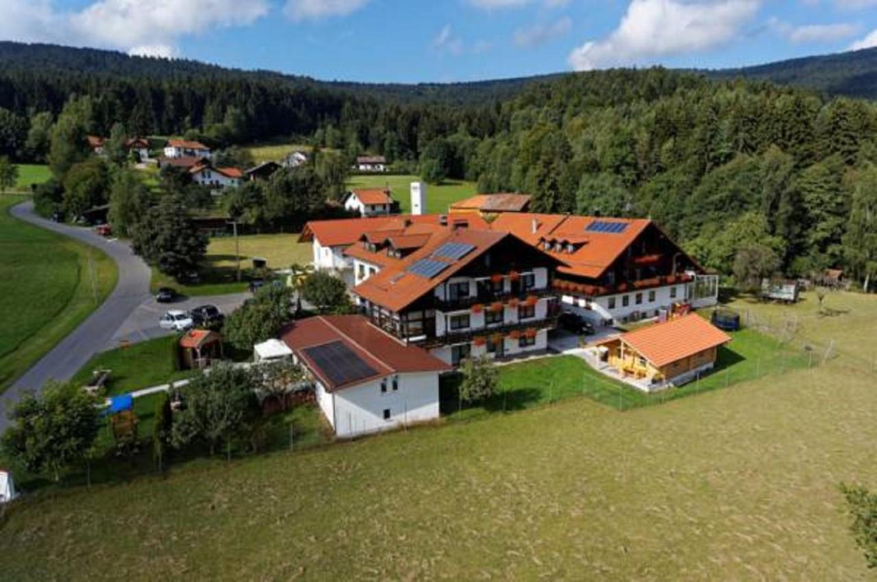 Hotel Hirschenstein Achslach Exterior photo